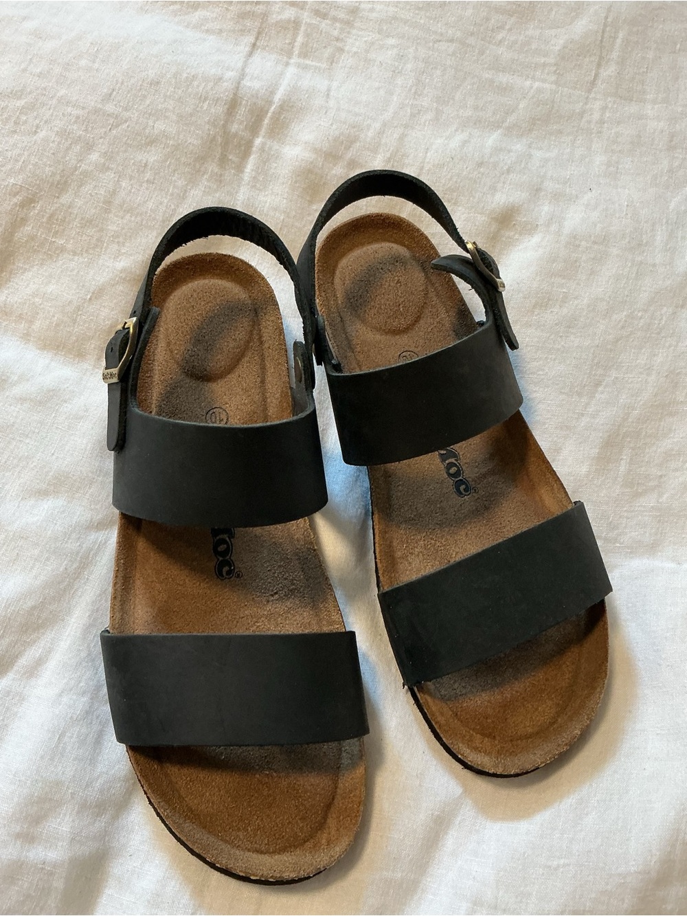 New no tags Softmoc Sandals black nubuck leather size 10